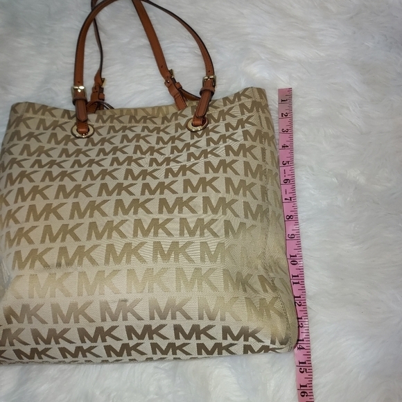 MICHAEL Kors Logo Canvas tote - Picture 7 of 13